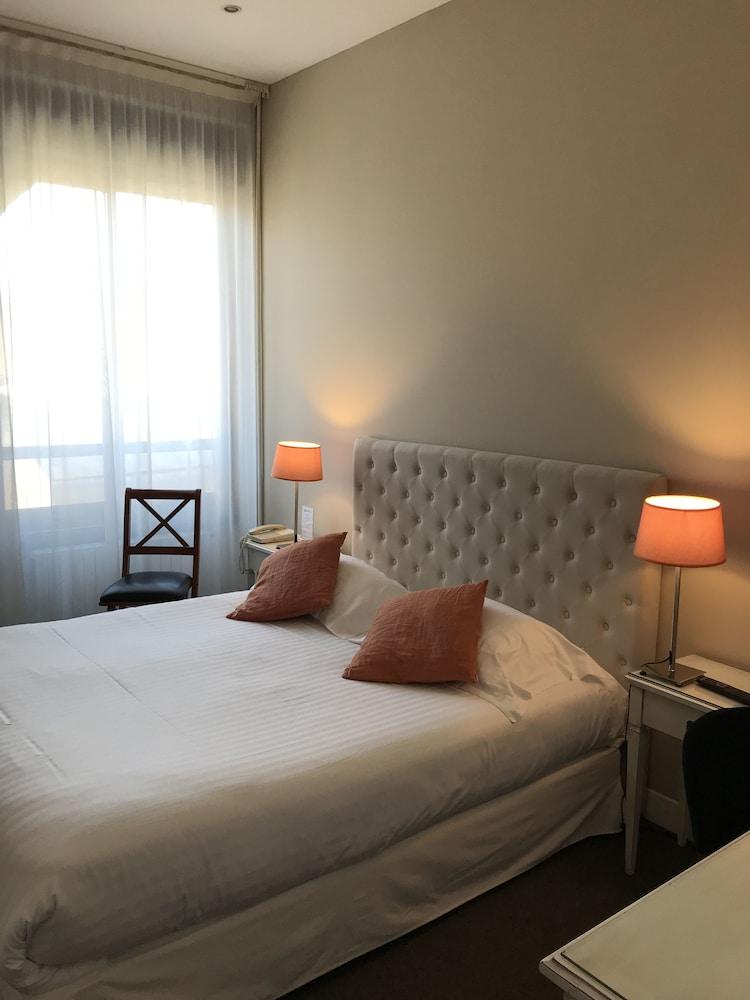 Hotel Le Renoir Sarlat-la-Canéda Buitenkant foto